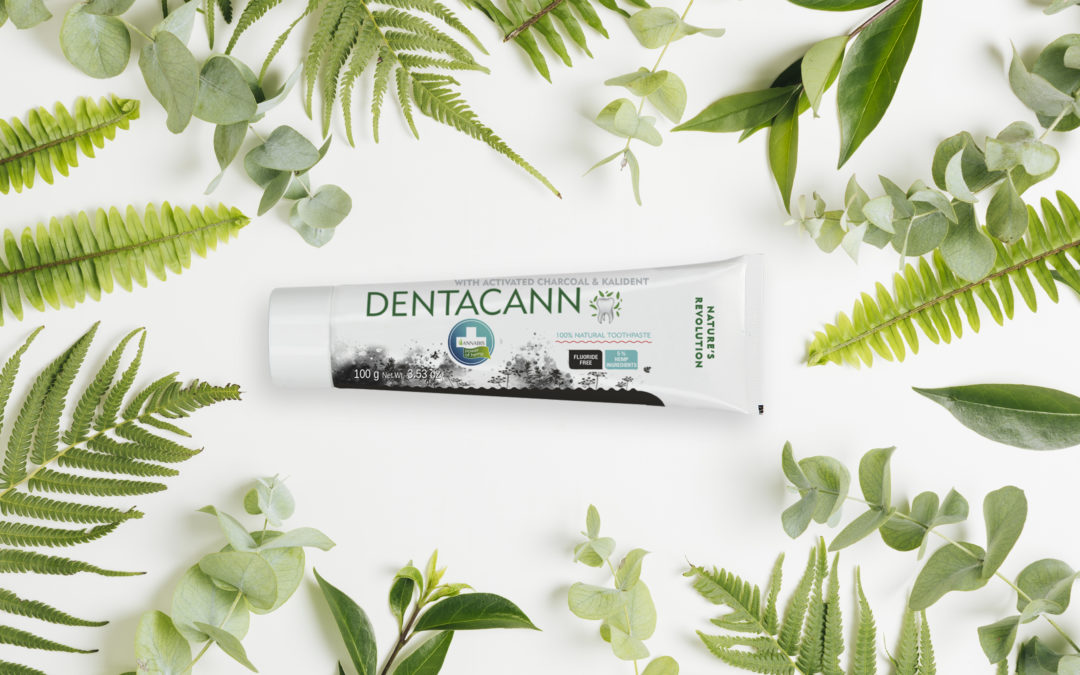 E‘ arrivato il primo dentrifricio naturale realizzato con una combinazione di estratto di semi di canapa, carbone attivo di bambù e Kalident minerale.
